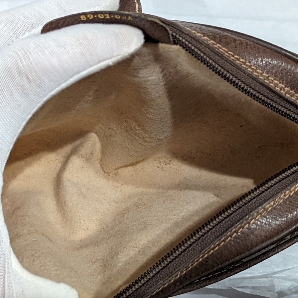 SOLD! Authentic Vintage Gucci Bag - Picture 8 of 12